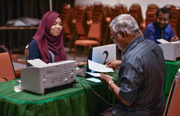 28،000 އަށް ވުރެ ގިނަ މީހުން ޒަކާތް ދައްކައިފި