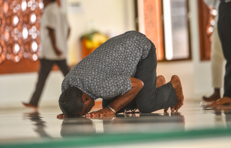 ބިނާ ކުރަންވީ އުފެއްދުންތެރި އިސްލާމީ ޝަޚުޞިއްޔަތެއް