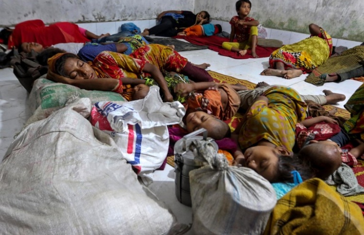 ތޫފާން މޯރާގައި މުސްލިމް ރެފިއުޖީންނަށް ބޮޑު ގެއްލުމެއް