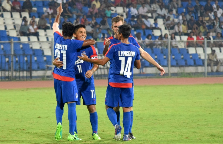 މާޒިޔާ އަށް ތައުރީފް ހައްގު: ބެންގަލޫރު ކޯޗު