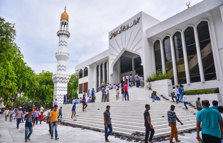 މާދާމާގެ ޚުތުބާ އޮތީ ދޮގު ޚަބަރު ފެތުރުމާ ގުޅޭގޮތުން