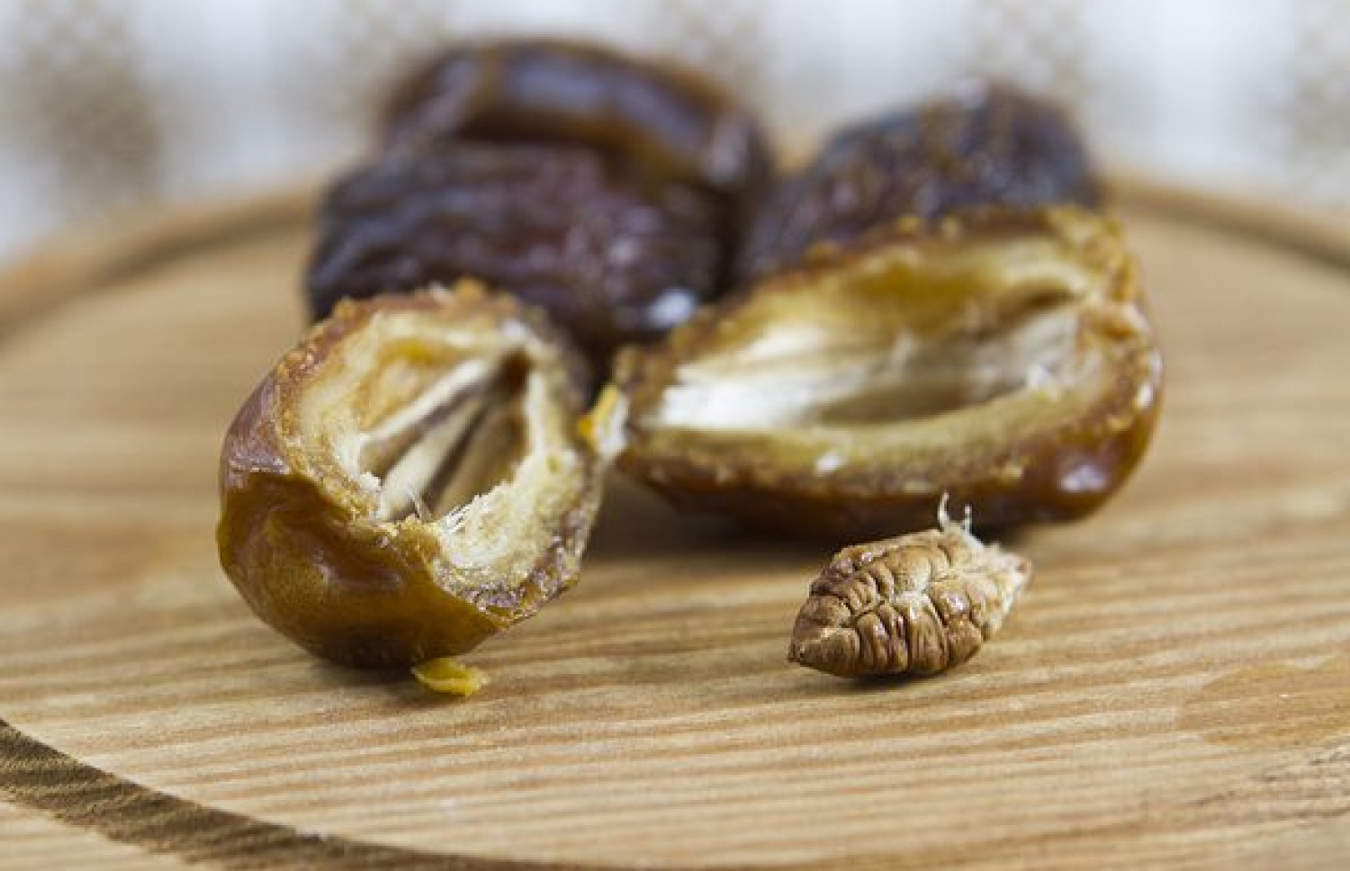 ކަދުރު އޮށުންވެސް ހަށިގަނޑަށް އެތަށް ފައިދާއެއް ކޮށްދީ، ކެންސަރުގެ ފަރުވާ ލިއްބައިދޭ.