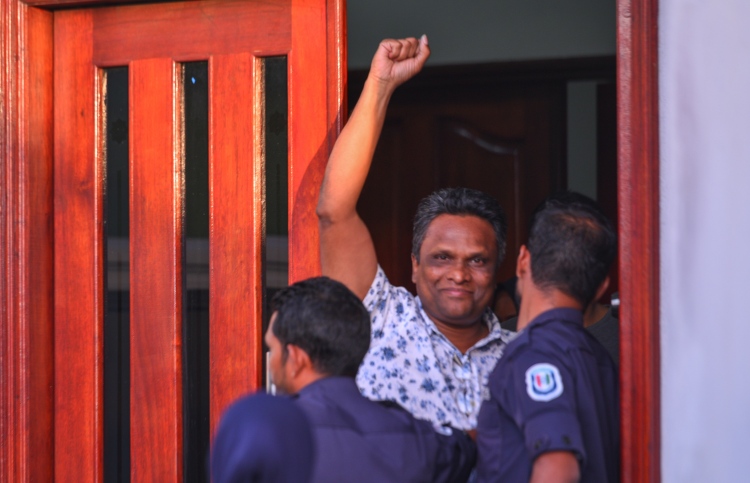 އާޒިމަށް ދައުވާ ނުކުރަން ޕީޖީން ނިންމައިފި