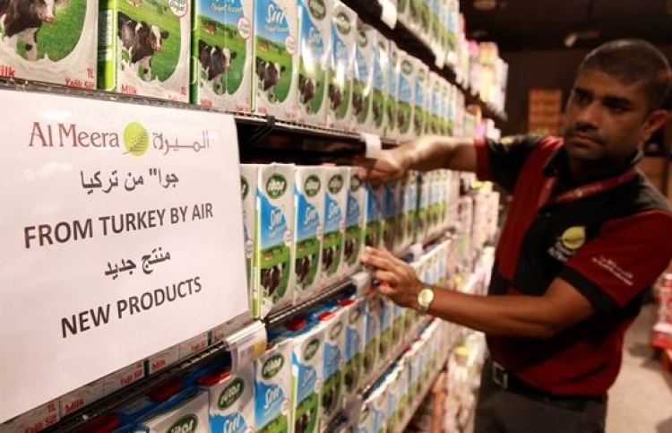 ތުރުކީން 15 މަތިންދާ ބޯޓުގެ ކާނާ ގަތަރަށް ފޮނުވައިފި