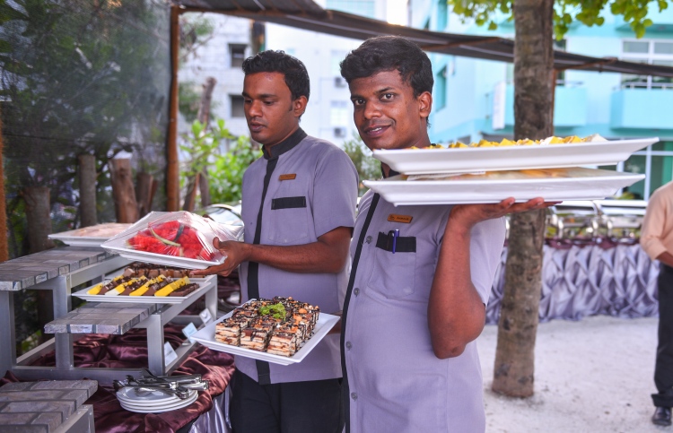 ރޯދަމަހުގެ ދަންވަރު 1 ޖަހަންދެން ފިހާރަތައް ހުޅުވޭނެ