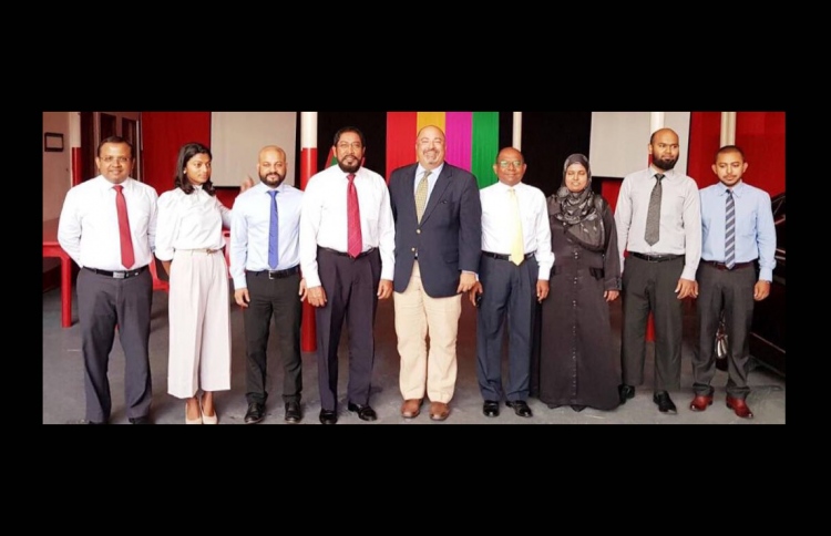 އިދިކޮޅު ލީޑަރުންގެ ހާލަތާ މެދު އެމެރިކާ ސަފީރުގެ ބަސް