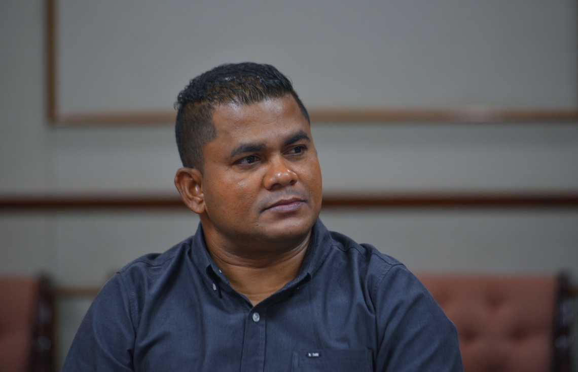 އަޅުގަނޑު ވެސް މިހުރީ ހަމަ ރައްޔިތުންގެ ފަޅީގައި:ޝާޑު