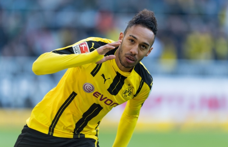 އޯބަމަޔަން އާސެނަލަށް ބަދަލުވެއްޖެ