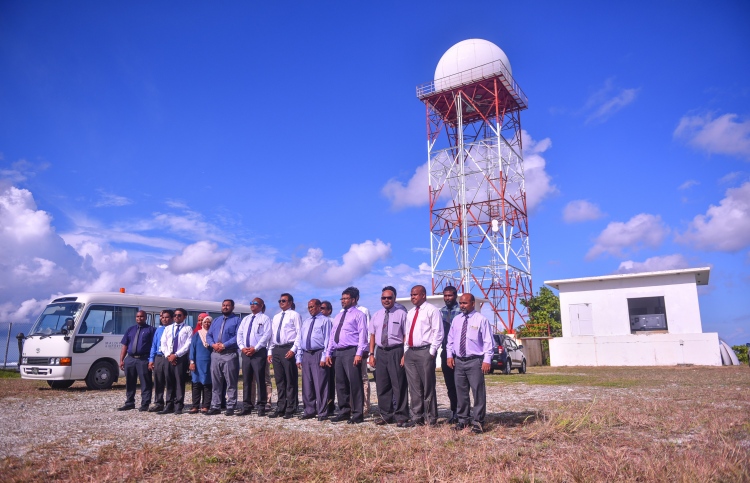 ލޮޅުންތައް އަރަނީ އުމްރާނީ މަސައްކަތްތަކުން: މެޓް