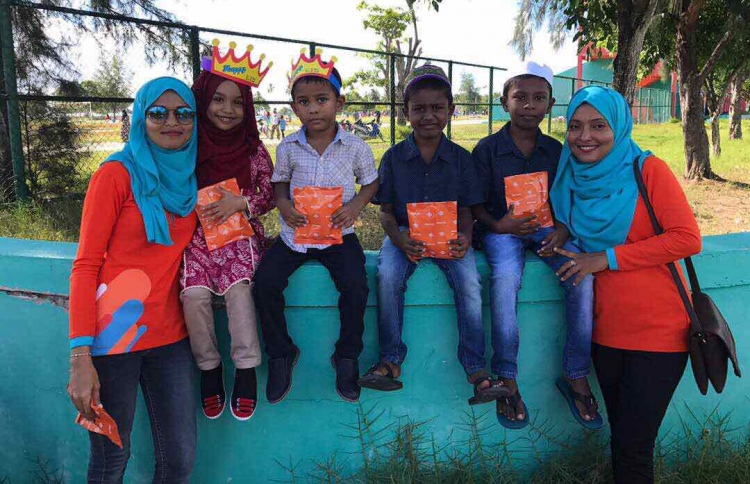 ދިރާގުން އީދު ހަދިޔާ ބަހައިފި