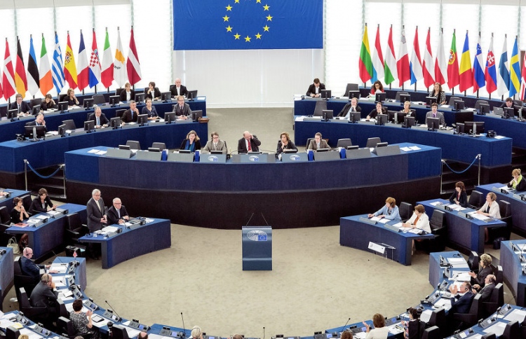 އީޔޫގެ ވަފުދު ރާއްޖެ އަތުވެއްޖެ