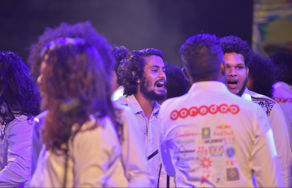 މާލެ: ޖޫން 26، 2017- ފިތުރު އީދުގެ އުފަލުގައި ހަބޭސް ބޮޑުބެރު ގުރޫޕުން ބޭއްވި މިއުޒިކް ޝޯ ގެ ތެރެއިން.---މިހާރު ފޮޓޯ: ނިޝާން އަލީ