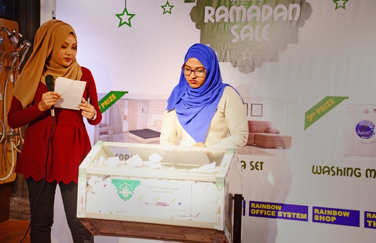 ރެއިންބޯ ރަމަޟާން ސޭލްގެ ނަސީބުވެރިން ހޮވައިފި