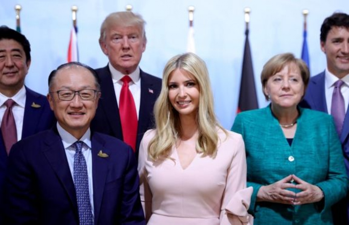 ޖީ20 ސަމިޓުގައި ޓްރަމްޕުގެ ގޮނޑިއަށް ދަރިކަނބަލުން