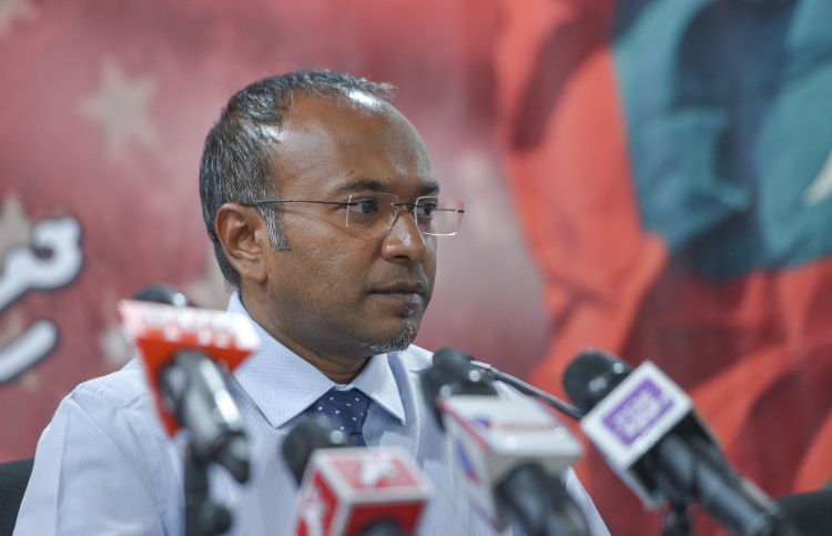 ނަޝީދާއެކު ކުރީ ސިއްރު މަޝްވަރާއެއް ނޫން: އިދިކޮޅު