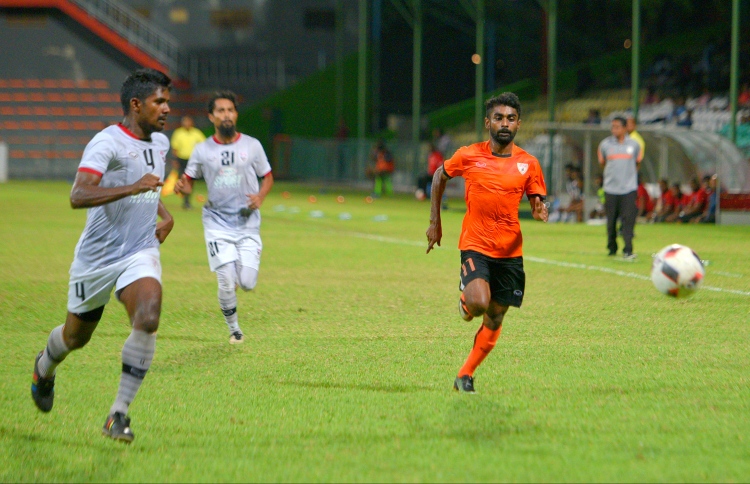 އީގަލްސްއާ އެއްވަރުވެ ޓީސީ އުނދަގޫ ހާލަތަކަށް