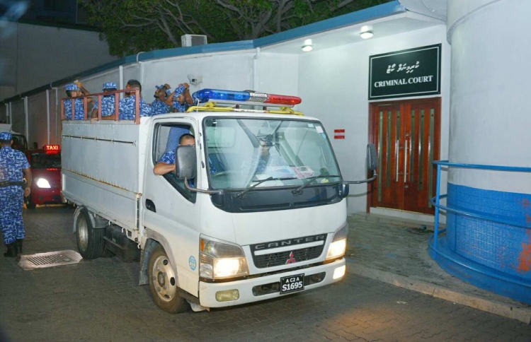 ކޯޓުތަކުގެ ފަނޑިޔާރުކަމަށް 31 ބޭފުޅަކު ކުރިމަތިލެއްވި