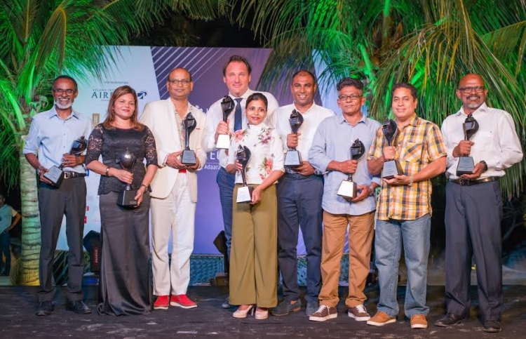 މަޓާޓޯ އެވޯޑްސްގެ ޚާއްސަ އެވޯޑުތައް 10 ފަރާތަކަށް