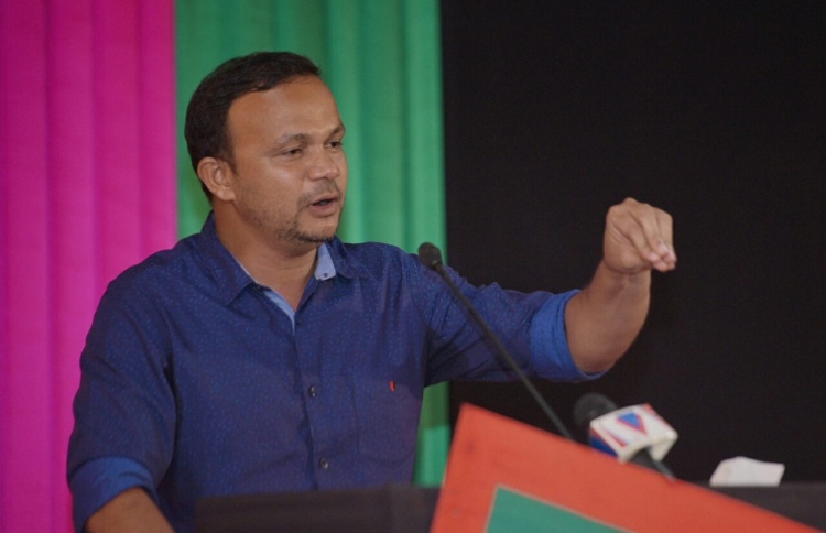 ރައްޔިތުން އަބަދަކު ބިރަކުން ނުތިބޭނެ: އަލީ ހުސައިން