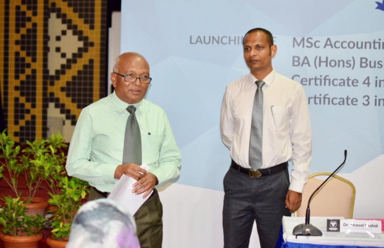 ވިލާއިން އިނގިރޭސިވިލާތުގެ އާ ކޯސްތަކެއް ތައާރަފްކޮށްފި