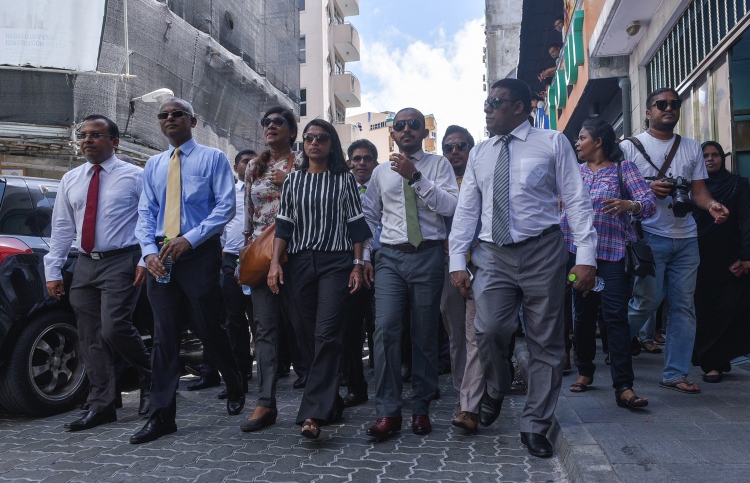 މެމްބަރުން ސަފުތައް ރޫޅާލި ކަމަށް ތުހުމަތެއް ނުކުރެވޭނެ