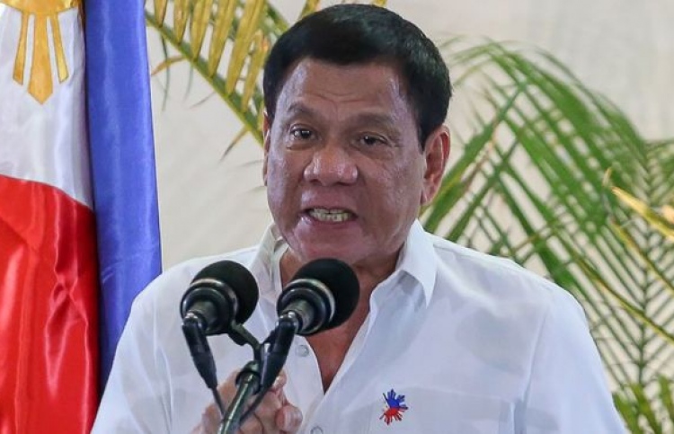 ޑްރަގާ ދެކޮޅު ހަނގުރާމައިގައި މޭޔަރަކު އަވަހާރަކޮށްލައިފި