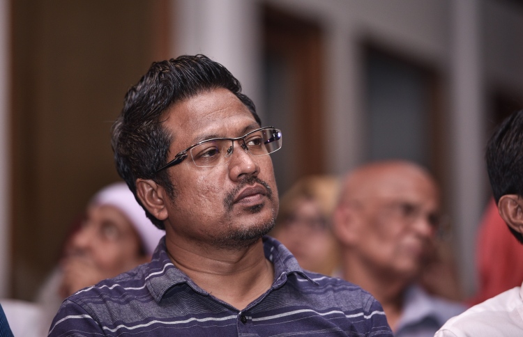 ވޯޓު ސިއްރުކޮށްފިނަމަ ފައިސާގެ ނުފޫޒު ވަދެދާނެ: އިންތި