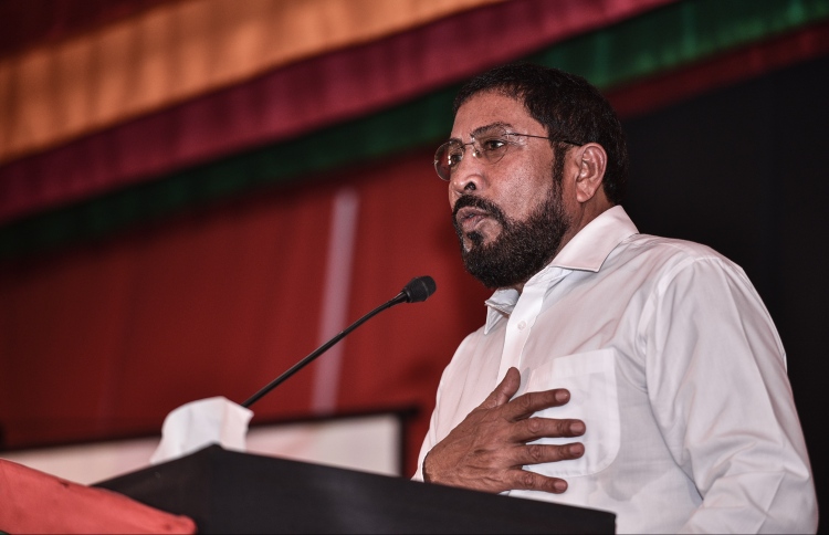 މިއަދު މިތިބީ އަނިޔާވެރިއެއްގެ ކަސްތޮޅުގައި: ގާސިމް