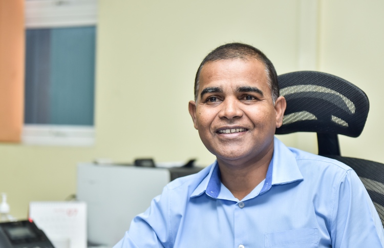 ލިލީން ދުނިޔޭގެ މަޝްހޫރު ކޮފީ ބްރޭންޑެއް ތައާރަފުކުރަނީ