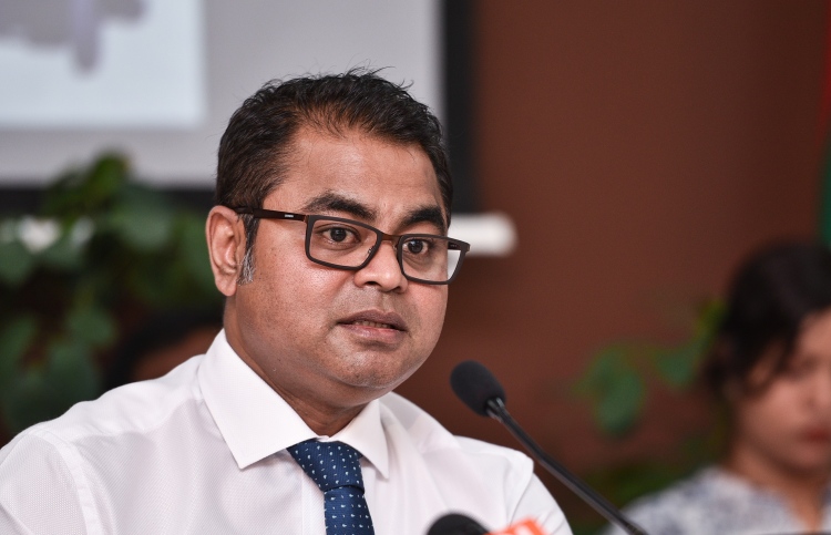 ރައީސް ޔާމީން ގާނޫނާ ހިލާފު ކަމެއް ނުކުރައްވާ: ތޯރިގް