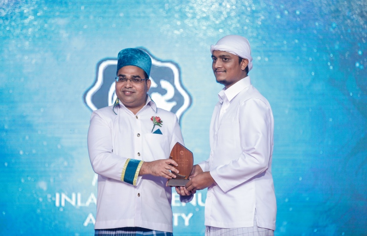 ޔަޒީދުގެ މަގާމު ގެއްލޭ ގޮތަށް މަޖިލިހުން ފާސްކޮށްފި