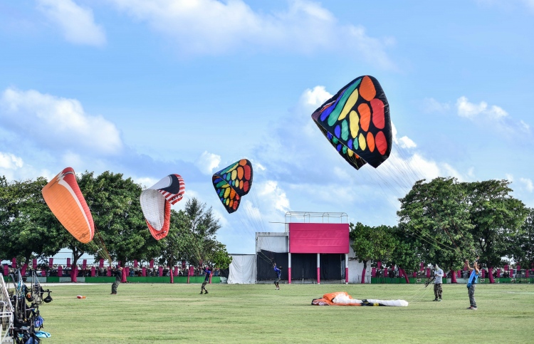 އެކުވެނި ދަނޑަށް ބުޅާތައް ބޮޑުކަމުދާތީ ސަމާލުވޭ!