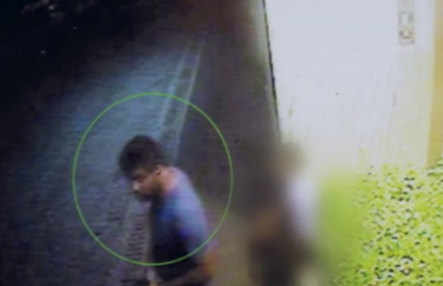 ބްލޮގާ ޔާމީން ރަޝީދު މަރާލި ރޭ ދަންވަރު އޭނާ އޮފީހުން ނުކުންނަނީ. ފޮޓޯ: ޕޮލިސް