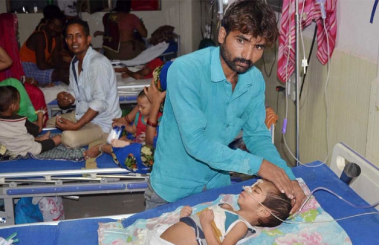 ދެ ދުވަސް ތެރޭ އިންޑިއާގެ ހޮސްޕިޓަލަކުން 30 ކުދިން މަރު