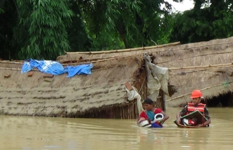 ނޭޕާލްގައި ފެންބޮޑުވެ ބައެއް ދިވެހިން ހާލުގައި ޖެހިއްޖެ