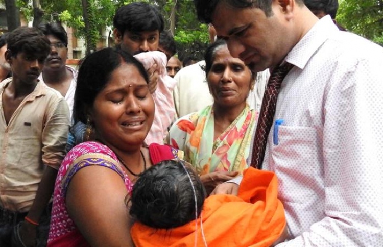 އިންޑިއާގެ ހޮސްޕިޓަލުން ކުދިން މަރުވީ އޮކްސިޖަން ކަނޑާލުމުން