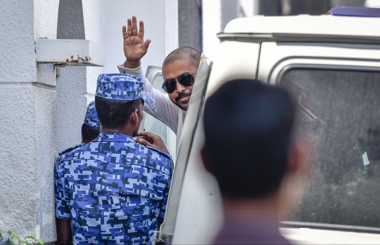 އަމީތު ފަސްވަނަ ފަހަރަށް ޕޮލިހަށް ހާޒިރުވާން އަންގައިފި