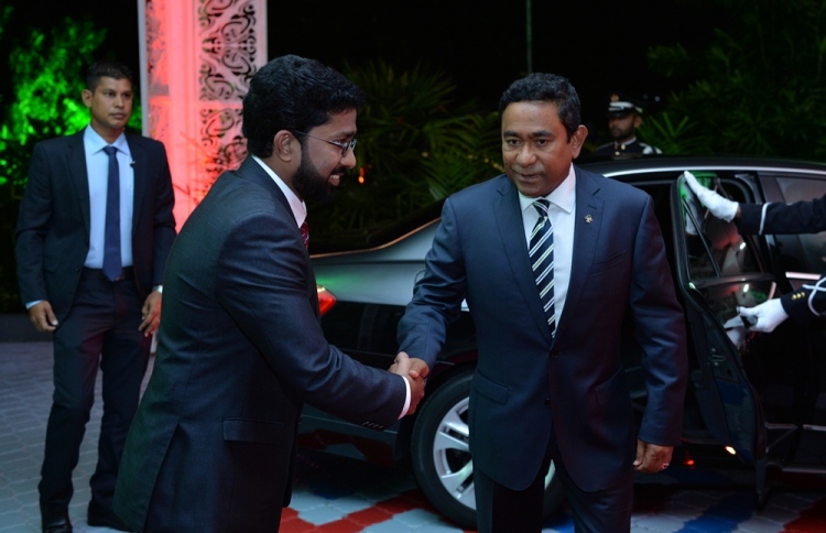 ރައީސަށް މެސެޖެއް ދެއްވަން ގާސިމް އެދިވަޑައިގަތް