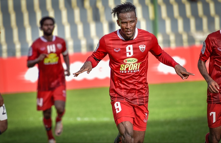 ތިނަދޫ އަތުން ޓީސީ އަށް އުނދަގޫ މޮޅެއް