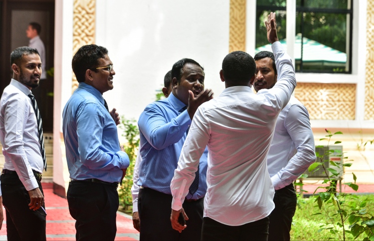 ޕީޕީއެމްގެ މެމްބަރުންނަށް ހަމަލަދިން މައްސަލަ މަޖިލިހަށް