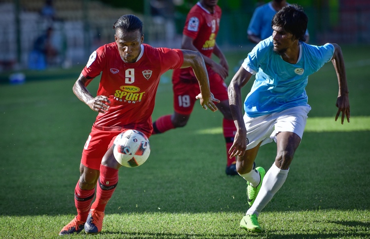 މިލަންދޫން އޮޅުވާލައިގެން ލީގު ހޯދަން ނޫޅެން: ކޯޗު