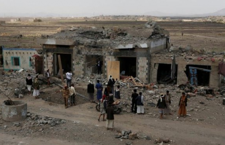 ޔަމަނުގެ ހޮޓަލަކަށް ވައިގެ ހަމަލާދީ 30 މީހުން މަރާލައިފި