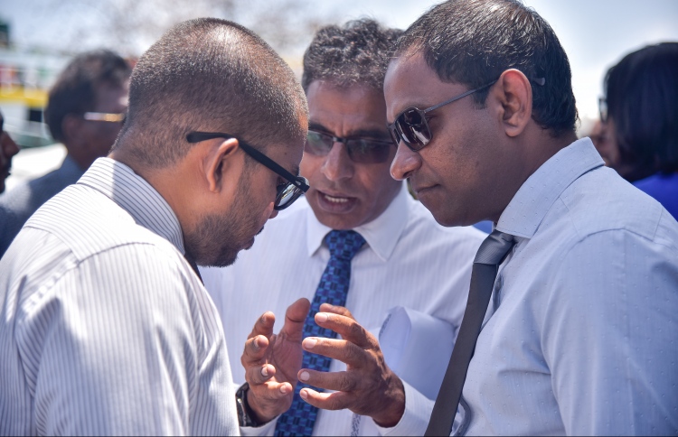 އީސީގެ މެމްބަރުންނަށް ދައުވާކުރާނެ ކަމުގެ އިންޒާރު ދީފި