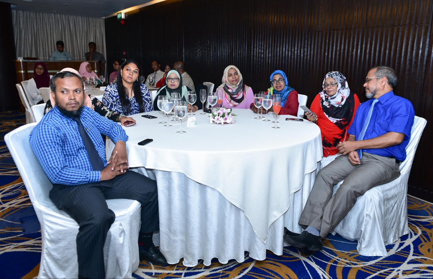 މަތީ ތައުލީމުގެ ފުރަތަމަ މާސްޓަ ޕްލޭން ލޯންޗުކުުރުމަށް މިއަދު ބޭއްވި ރަސްމިއްޔާތުގައި، މާލޭގެ ސްކޫލުތަކުގެ އިސްވެރިން ބައިވެެރިވެވަޑައިގަންނަވަނީ.-- ފޮޓޯ: ހުސެއިން ވަހީދު/ މިހާރު