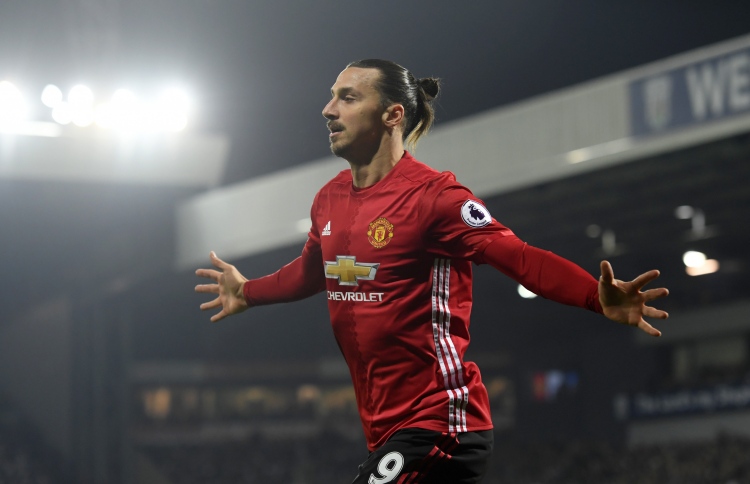 އިބްރަހިމޮވިޗް އަލުން މެންޗެސްޓާ ޔުނައިޓެޑާ ގުޅިއްޖެ