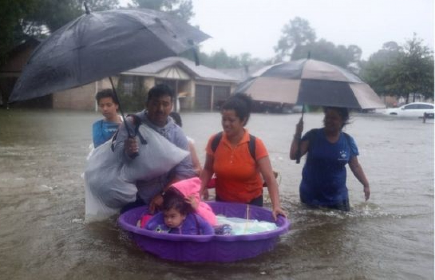 ހިއުސްޓަން އަށް އަދިވެސް ވިއްސާރަ ކުރާނެތީ ގިނަ ބަޔަކު ވަގުތީ ހިޔާތަކަށް ބަދަލުވާނެ ކަމަށް ބެލެވޭ. --ފޮޓޯ:ގެޓީ އިމޭޖަސް