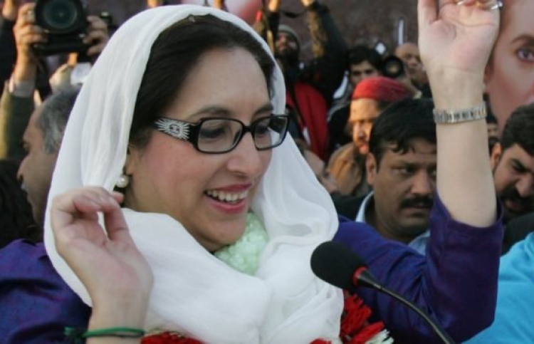 މުޝައްރަފް އުޅުއްވަނީ ބުއްޓޫގެ މަރުގެ ޝަރީއަތަށް ފިއްލަވައިގެން