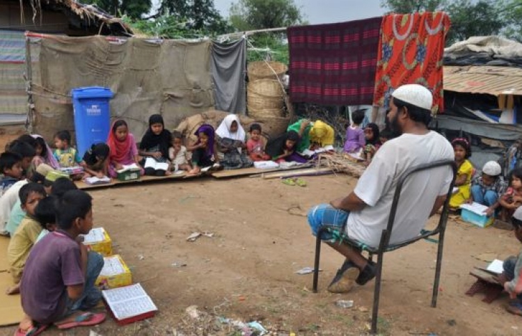 ރޮހިންޖާ 40000 މުސްލިމުން އިންޑިއާ އިން ނެރެލަނީ