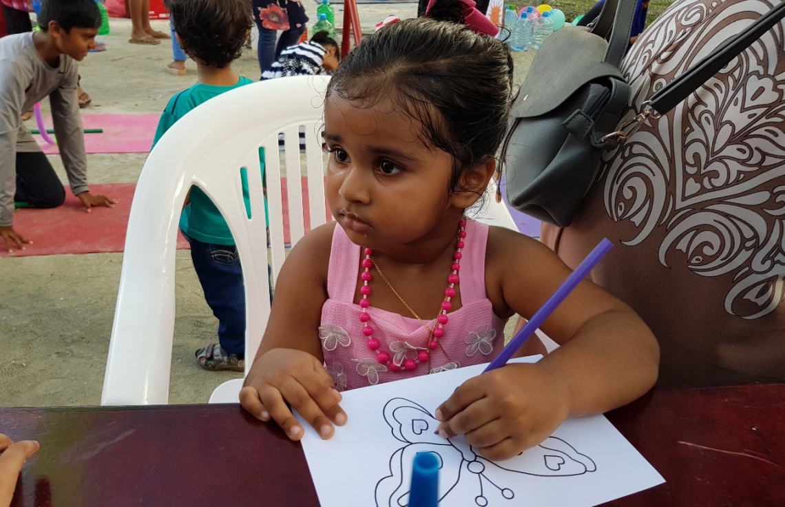 ވިލިމާލެ: ސެޕްޓެމްބަރު 9، 2017- ޕީސް ފައުންޑޭޝަނުން އިންތިޒާމުކޮށްގެން ވިލިމާލޭ ބޯޅަދަނޑުގައި ބޭއްވި "ޕެބްްލްސް" އާއިލީ ހަވީރުގެ ތެރެއިން.--- ފޮޓޯ: އަހުމަދު އަބްދުﷲ ސައީދު/ މިހާރު