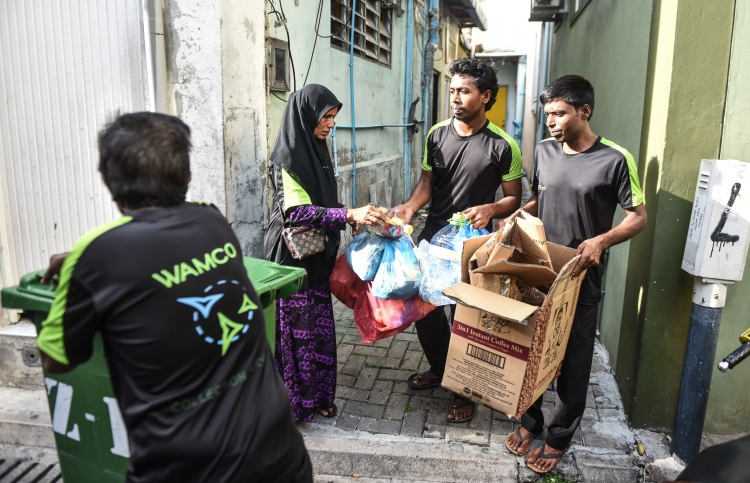 ކުނި އުކައިދޭނެ މީހުން ވެމްކޯ އިން ހޯދަނީ